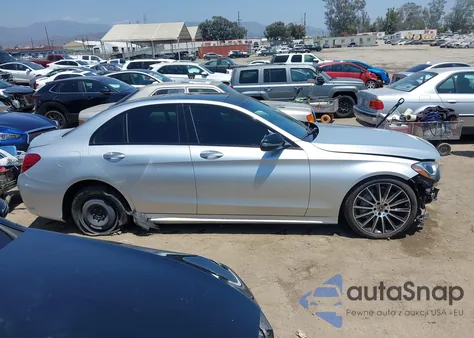 2018 Mercedes-Benz C 300 из США, поврежденный, VIN 55SWF4JB0JU235337